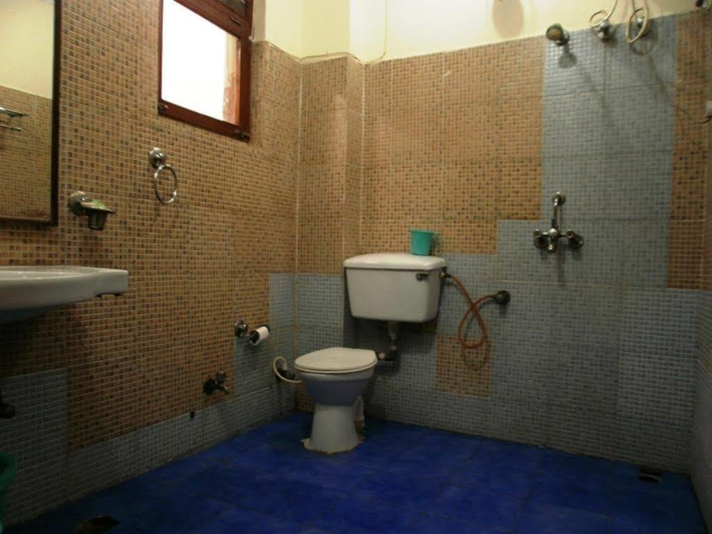 Sheel Gopal Vision Hotel Mathura Luaran gambar
