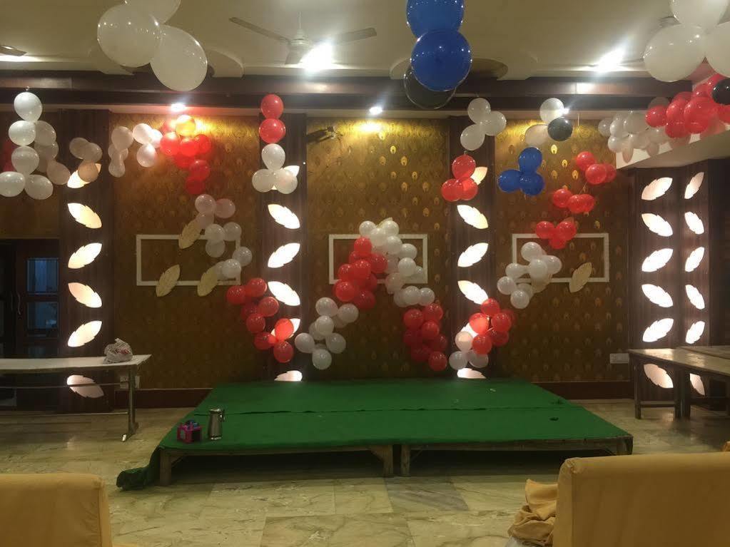 Sheel Gopal Vision Hotel Mathura Luaran gambar